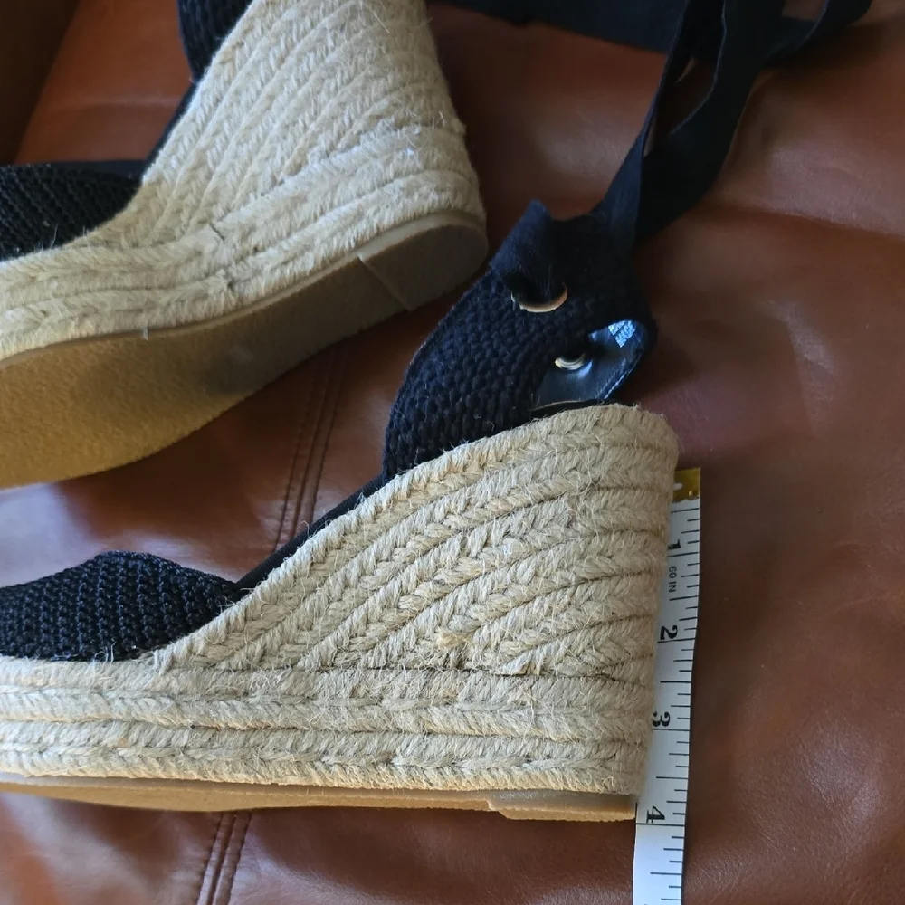 Steve Madden Black and Cream Espadrille Wedge Sandals